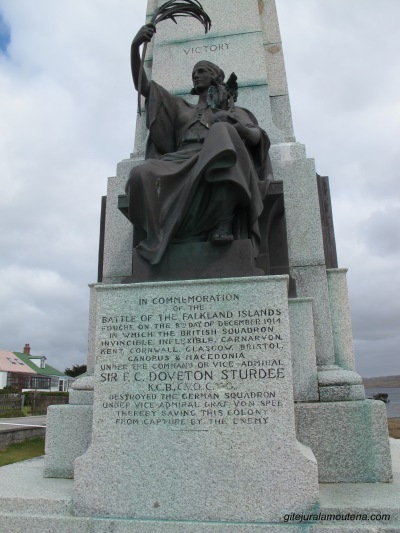 Monument érigé à Port Stanley.